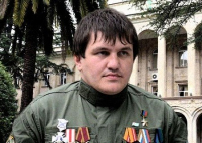 В Абхазии силовики задержали экс-командира донецкой «Пятнашки» Ахру Авидзба и его охранников