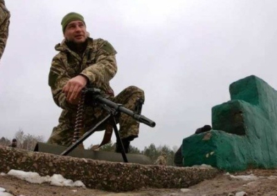 Отступать некуда — позади Киев: Кличко бросился с гранатой под танк