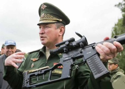 Военный эксперт Ераносян считает, что генерал Лапин должен вернуться в войска