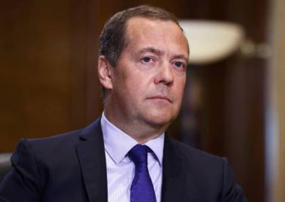 Медведев: Россия выбрала свой путь. Обратной дороги нет
