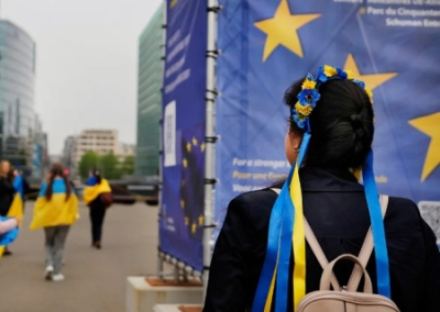 «Соросовская соцслужба» приучает украинских беженцев к мысли о невозвращении на Украину