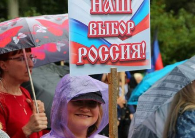 В РФ возникли проблемы с организацией референдума: люди не знают, где находятся избирательные участки