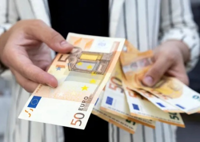 Украина рассчитывает на 18 млрд евро от ЕС в 2024 году для латания бюджетных дыр