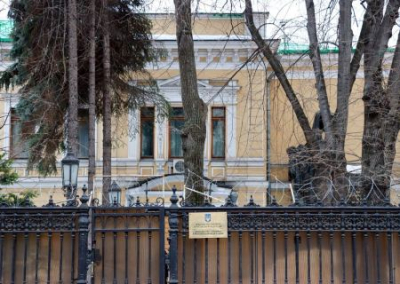 Россия ответила: Москва расторгла договоры аренды на участки, предоставленные для посольства Украины