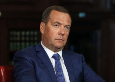 Дмитрий Медведев: цинизм западных «говорящих голов» становится всё более откровенным