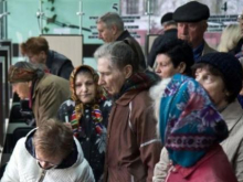 Почти половина украинцев получает пенсии менее $100