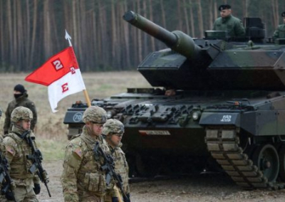 Зеленский легализует поляков, желающих воевать против России. Польские батальоны уже на Украине