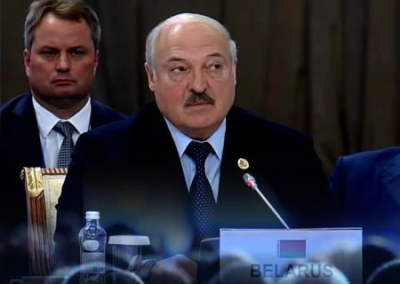 Лукашенко: западные страны подливают масла в огонь и не заинтересованы в деэскалации