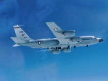 Самолёт-разведчик ВВС США RC-135 Joint Rivet шесть часов летал над Украиной
