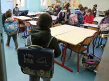Французским школам запретили использовать гендерно-нейтральные слова