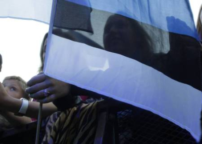 Эстонцы отказываются принимать и поддерживать украинских беженцев
