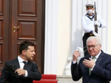 Германия проглотила украинскую ливерную колбасу: Штайнмайер помирился с Зеленским